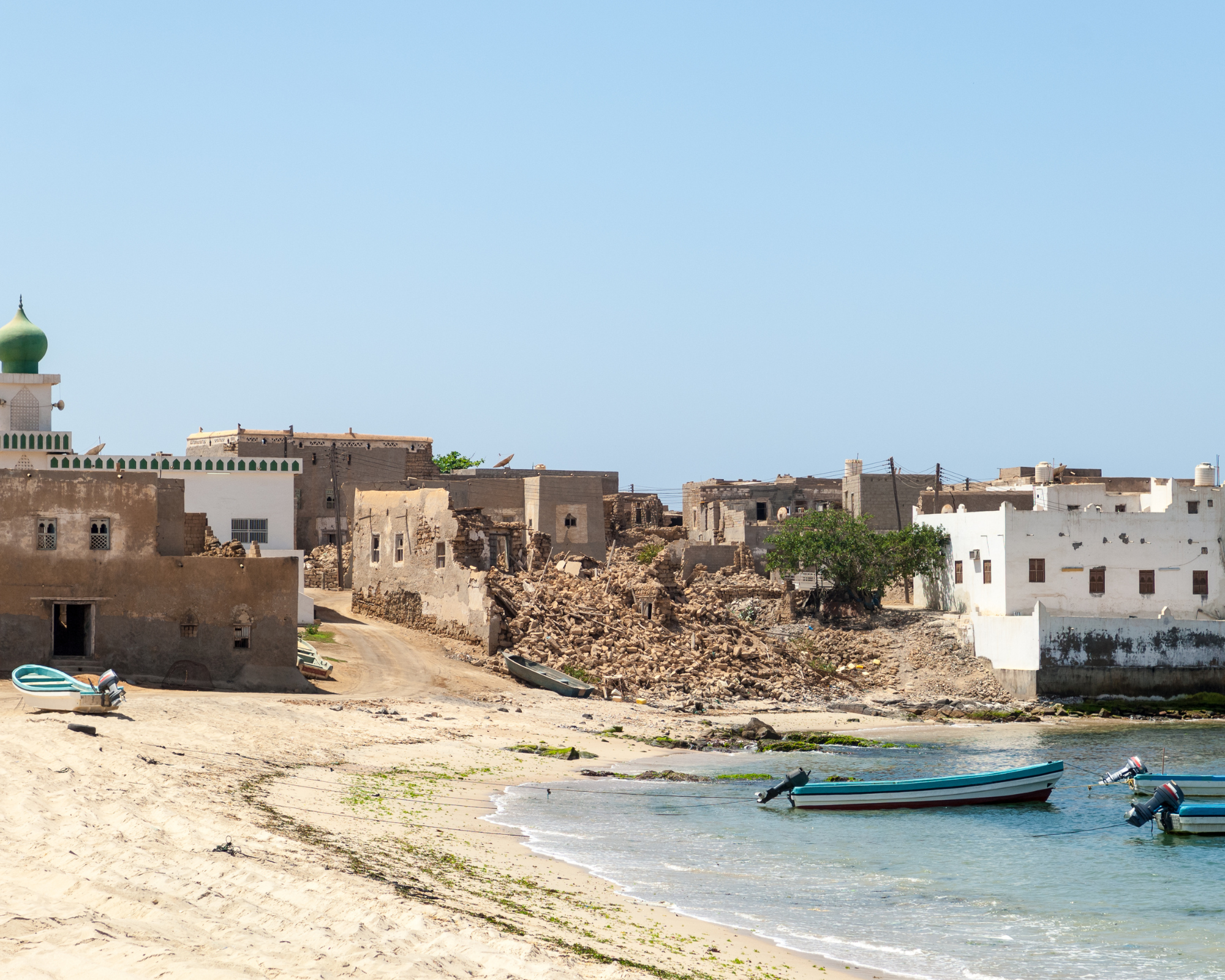 Подробнее о статье Мирбат: место встречи истории и природной красоты