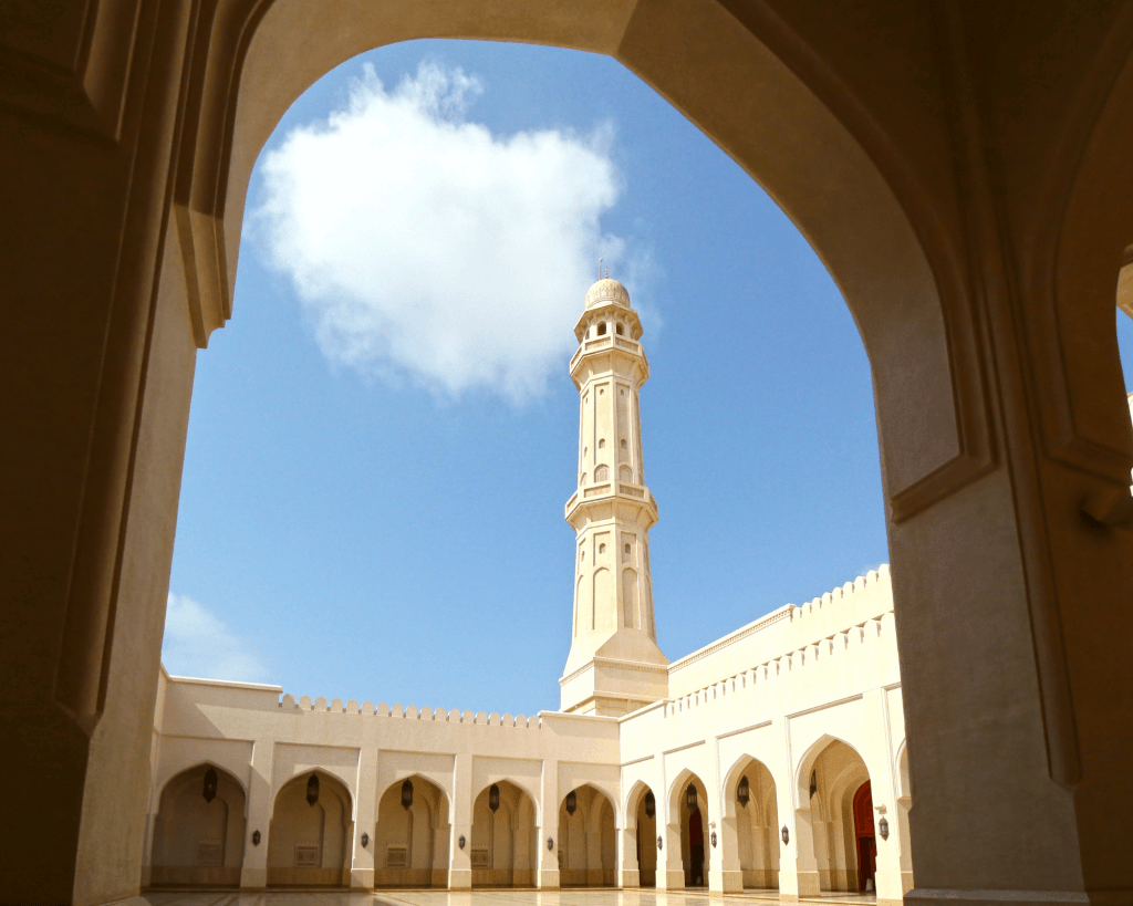 記事「文化的つながり：オマーン人の生活におけるイスラムの美しさ」についてもっと読む