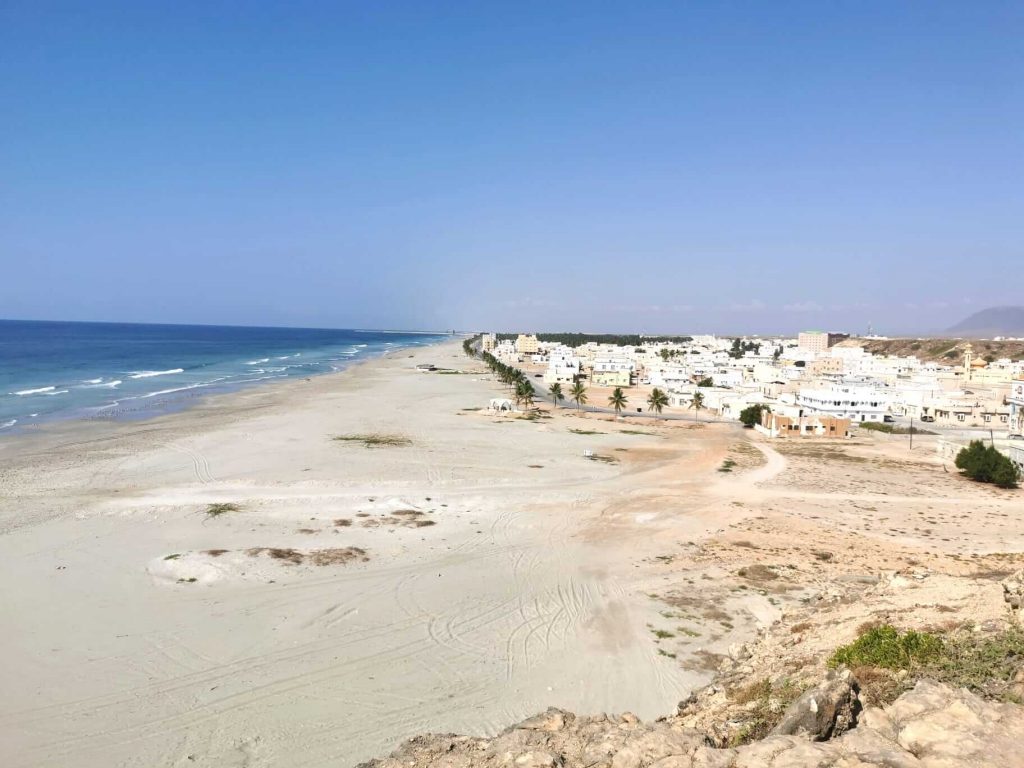 View over Taqa village from the cliff